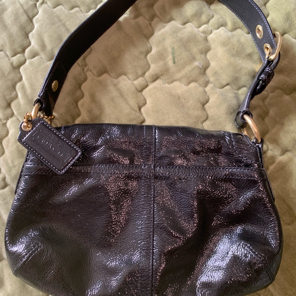 Black patent coach baguette